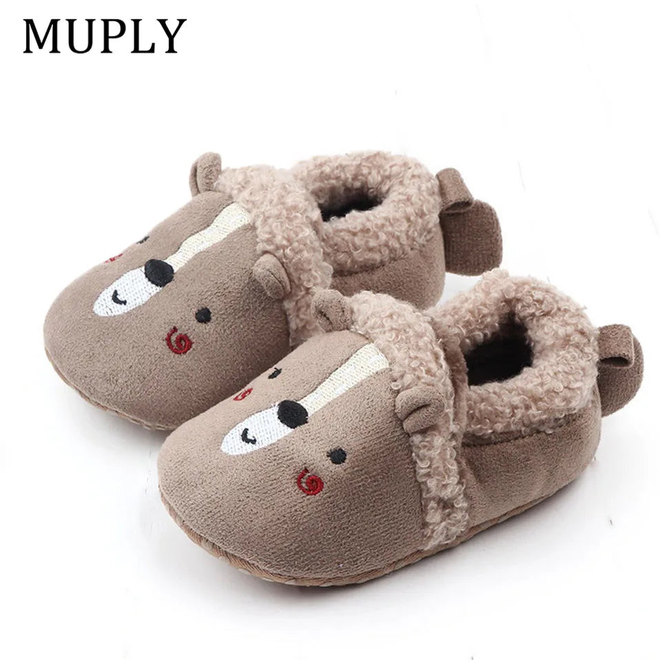 Tiny Steps, Big Style - Adorable Knit Crib Shoes for Babies
