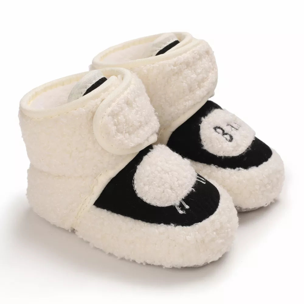 Cuddly Cozy Baby Booties - Winter Warmth Collection for Infants 0-18M