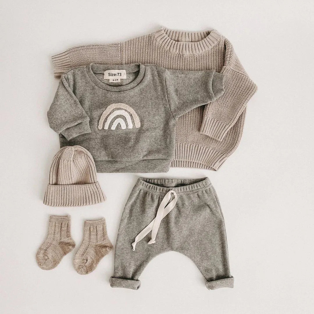 Spring & Autumn Baby Unisex Cotton Outfit Set - Long-Sleeved Sweatshirt & Pants