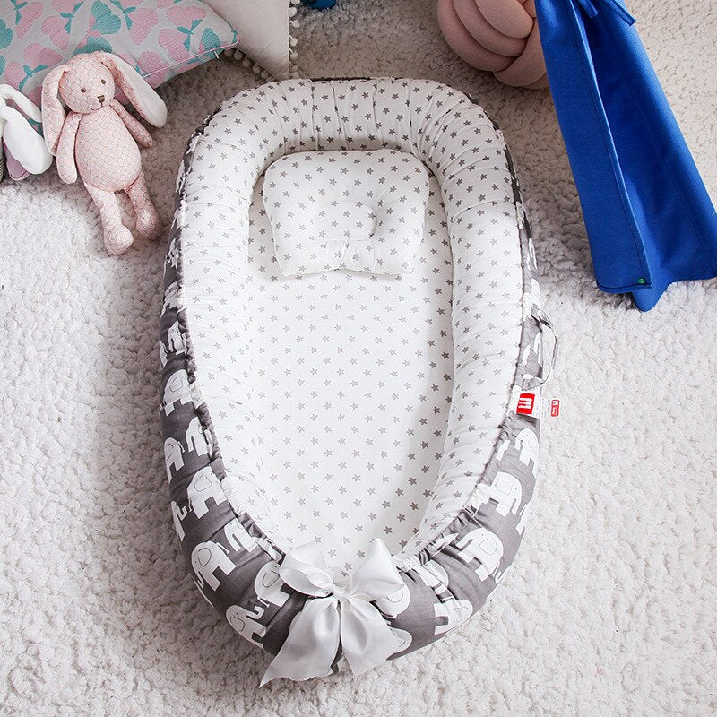 Deluxe Baby Lounger: Breathable Newborn Snuggle Bed for Safe Sleep